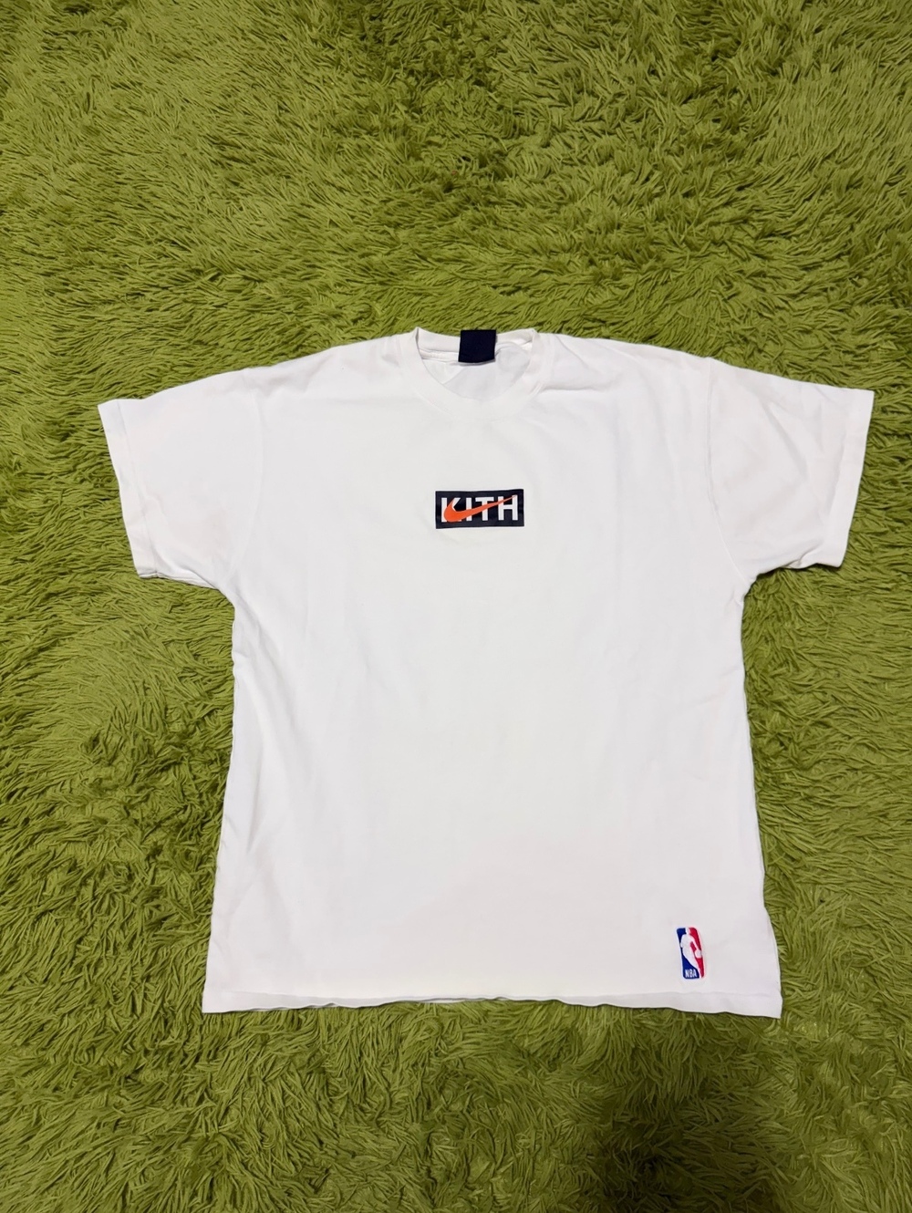 Nike x Kith New York Knicks Kith Box Logo T-shirt Size Medium White